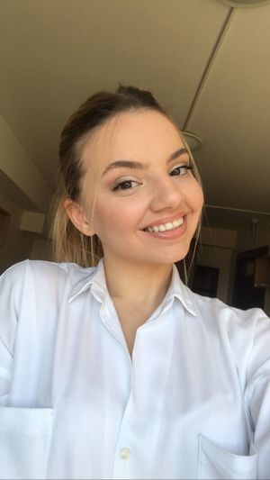 Ecrin Serbest